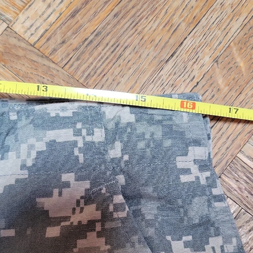 Men's Camouflage Army Cargo Trousers & Shorts Size Medium